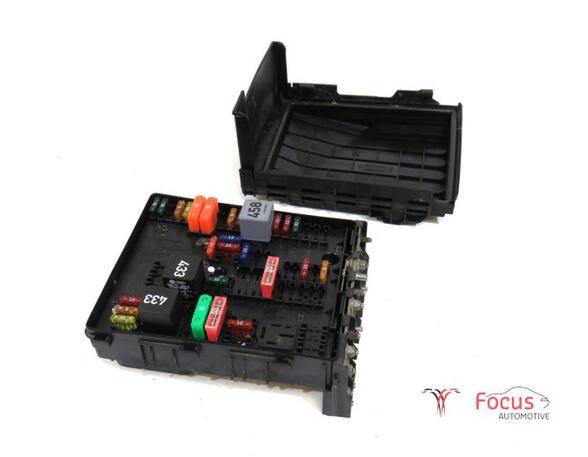 Fuse Box VW CADDY III Box Body/MPV (2KA, 2KH, 2CA, 2CH)