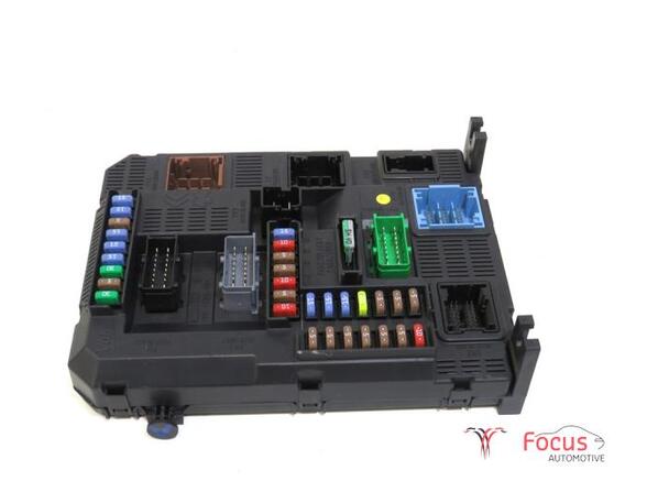 Fuse Box PEUGEOT 208 I (CA, CC)