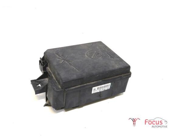 Fuse Box OPEL ADAM (M13)