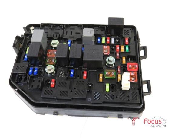 Fuse Box OPEL KARL (C16)