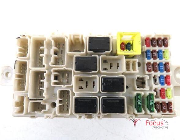 Fuse Box MITSUBISHI MIRAGE / SPACE STAR Hatchback (A0_A)