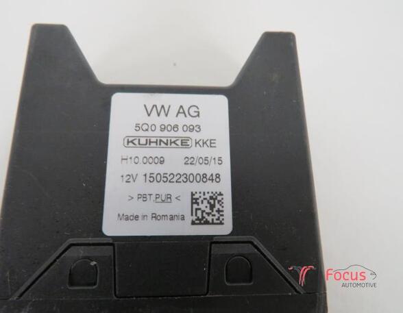 Control unit AUDI A3 Sportback (8VA, 8VF), AUDI A6 Allroad (4GH, 4GJ)