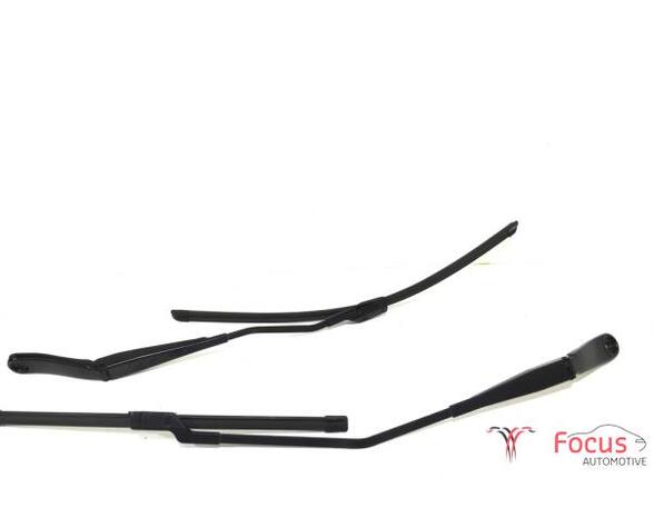 Wiper Arm VOLVO V40 Hatchback (525, 526), VOLVO V40 Cross Country (526)