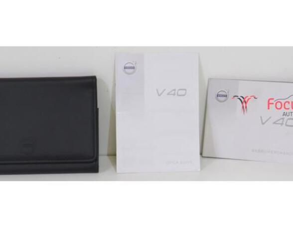 Operation manual VOLVO V40 Hatchback (525, 526), VOLVO V40 Cross Country (526)