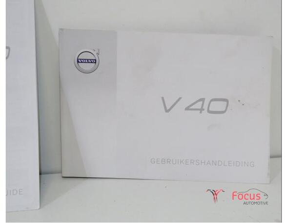 Operation manual VOLVO V40 Hatchback (525, 526), VOLVO V40 Cross Country (526)