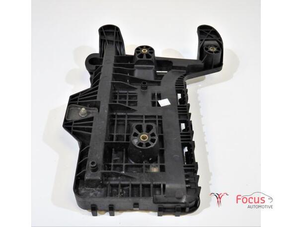 Battery holder VW Scirocco (137, 138)