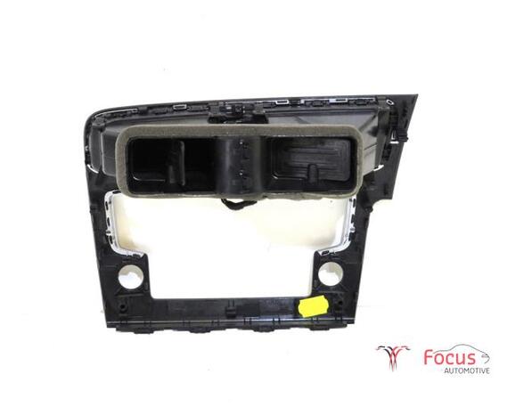 Dashboard ventilation grille VW GOLF VII (5G1, BQ1, BE1, BE2), VW GOLF VII Variant (BA5, BV5), VW GOLF VIII Variant (CG5)