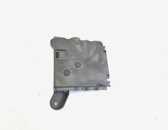 Fuse Box AUDI A6 (4G2, 4GC), LAND ROVER Discovery IV (LA)