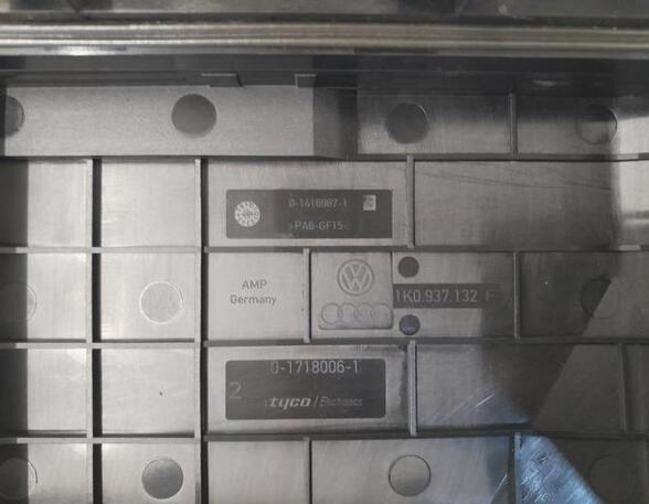 Fuse Box VW PASSAT Variant (3C5), VW PASSAT B7 Estate Van (365), VW GOLF V (1K1), VW GOLF PLUS (5M1, 521)