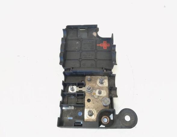 Fuse Box AUDI A5 (8T3), AUDI A4 Avant (8K5, B8), AUDI A5 Sportback (8TA), AUDI A4 Allroad (8KH, B8)