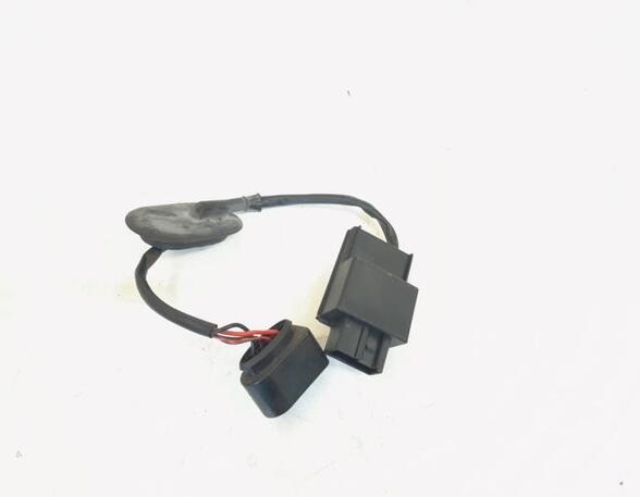 Fuel Pump Relay VW Golf V (1K1)