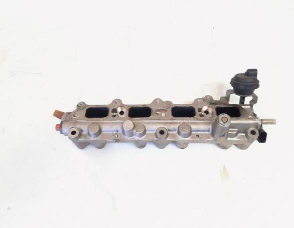 Petrol Fuel Rail VW GOLF V (1K1)