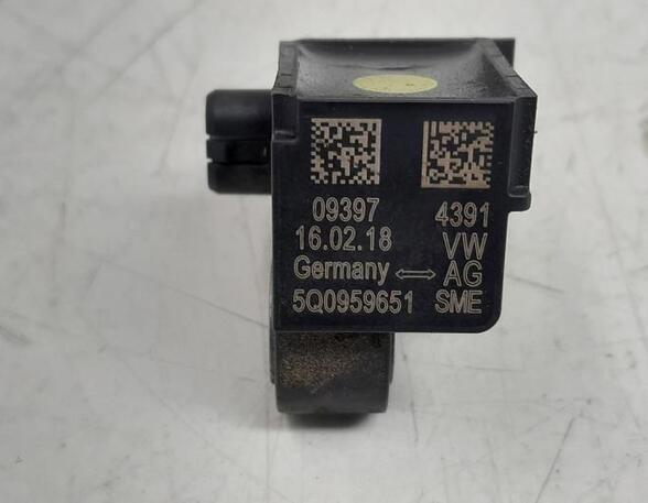 P21012590 Sensor für Airbag AUDI A3 Limousine (8V) 5Q0959651