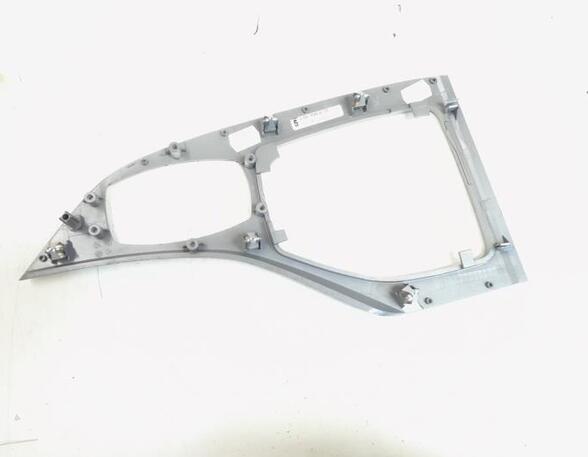 Closing plate BMW X1 (E84)