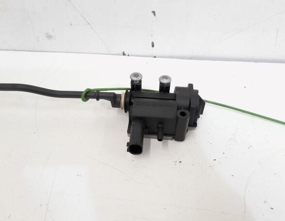 Servomotor for fuel filler flap BMW 3 (E90)