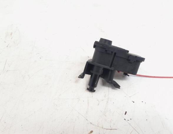 Servomotor for fuel filler flap AUDI A4 Avant (8K5, B8), AUDI A5 Sportback (8TA)