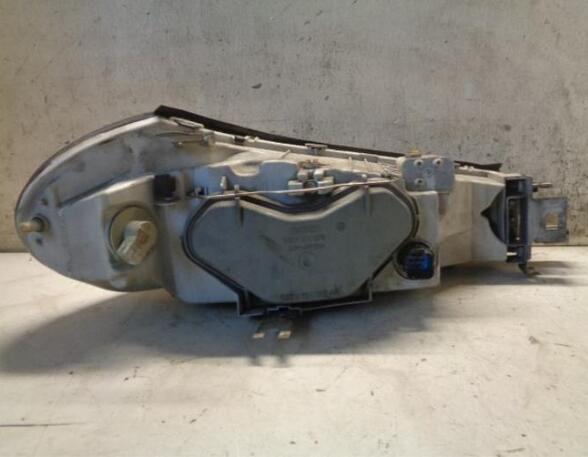 Hauptscheinwerfer links Ford Mondeo I Stufenheck GBP 0301098002 P16212840