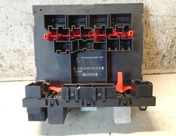 Fuse Box VW TOURAN (1T1, 1T2)