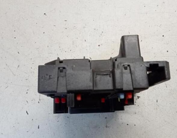 Fuse Box PEUGEOT 206 Hatchback (2A/C), PEUGEOT 206 Saloon