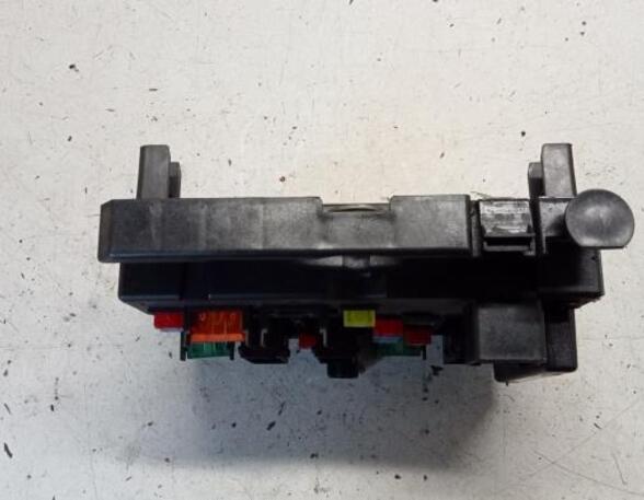 Fuse Box PEUGEOT 206 Hatchback (2A/C), PEUGEOT 206 Saloon