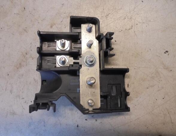 Fuse Box AUDI A6 (4F2, C6)