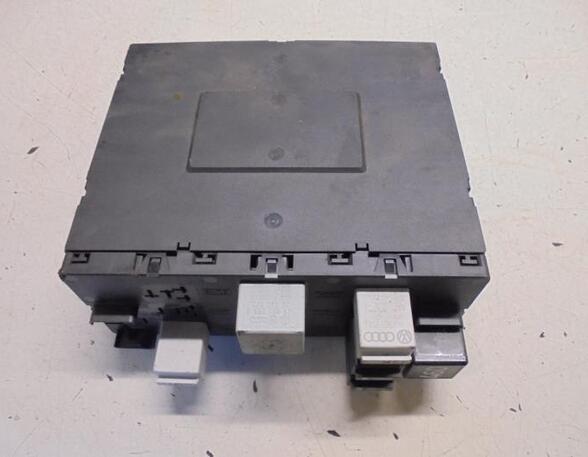 Fuse Box AUDI A3 (8P1), AUDI A3 Sportback (8PA)