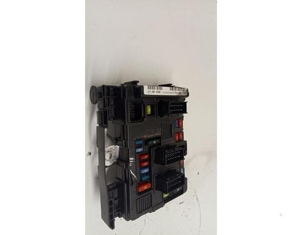 Fuse Box PEUGEOT 206 SW (2E/K)