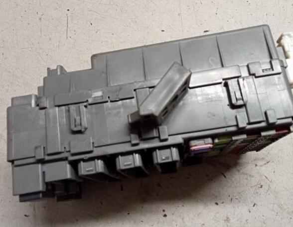 Fuse Box HONDA CIVIC VIII Saloon (FD, FA)