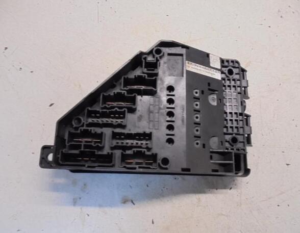 Fuse Box LAND ROVER FREELANDER (L314)