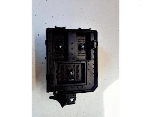 Fuse Box OPEL CORSA E (X15)