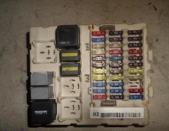 Fuse Box FORD FOCUS Turnier (DNW)