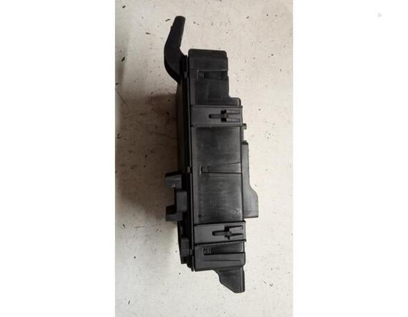 Fuse Box OPEL CORSA D (S07)