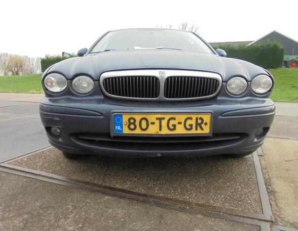 Stoßstange vorne von einem Jaguar X-Type (JJX SEM)