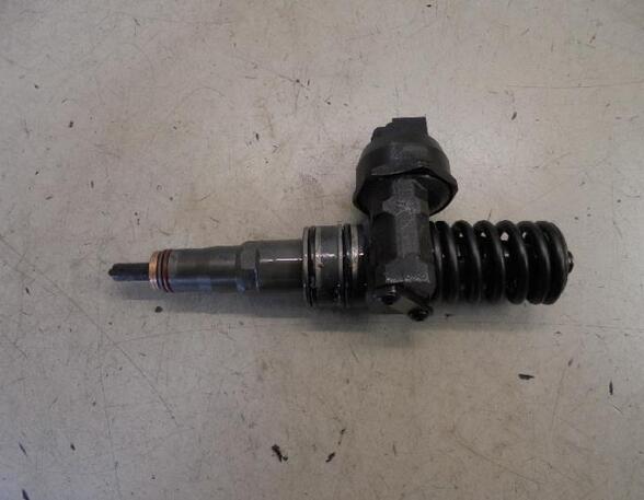 Injector Nozzle PEUGEOT 307 (3A/C), SEAT IBIZA IV (6J5, 6P1), SEAT IBIZA IV SC (6J1, 6P5), SEAT LEON (1P1)