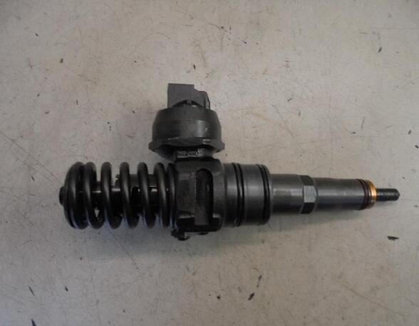 Injector Nozzle PEUGEOT 307 (3A/C), SEAT IBIZA IV (6J5, 6P1), SEAT IBIZA IV SC (6J1, 6P5), SEAT LEON (1P1)