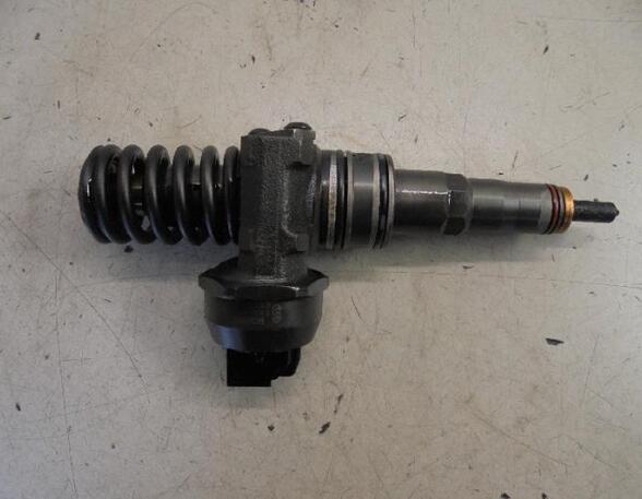 Injector Nozzle PEUGEOT 307 (3A/C), SEAT IBIZA IV (6J5, 6P1), SEAT IBIZA IV SC (6J1, 6P5), SEAT LEON (1P1)