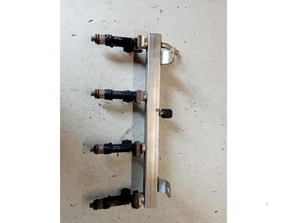 Petrol Fuel Rail OPEL CORSA E (X15)