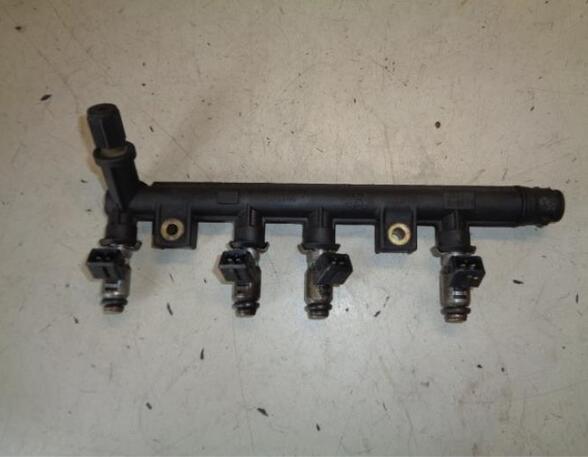 Petrol Fuel Rail FIAT PUNTO (188_), FIAT PUNTO Hatchback Van (188_)