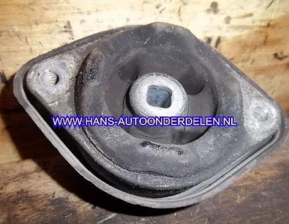 Engine Mount Bracket VW PASSAT (3B2)