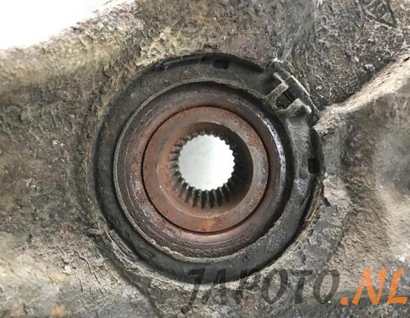 Wheel Hub NISSAN PRIMASTAR Van (X83)