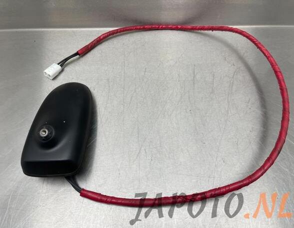 Antenne Dach Toyota Yaris P13  P16567848