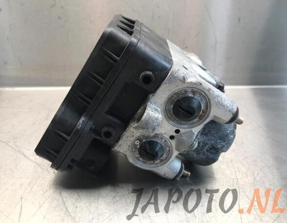 Abs Hydraulic Unit TOYOTA RAV 4 II (_A2_)