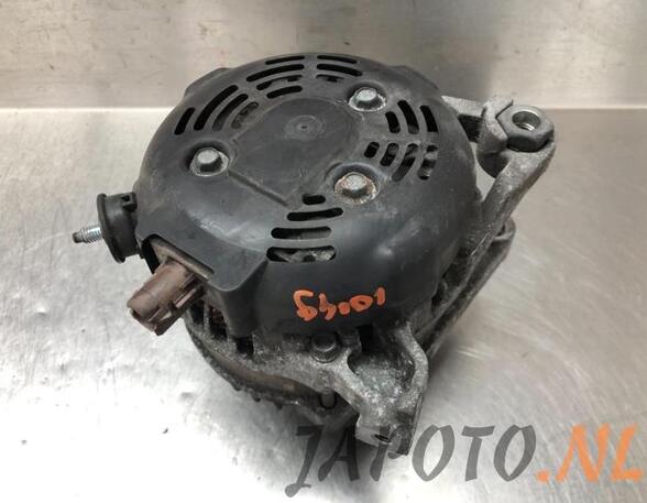 Dynamo (Alternator) TOYOTA AURIS (_E18_)