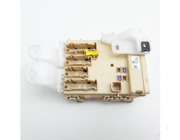 Fuse Box TOYOTA AURIS (_E18_), TOYOTA AURIS Estate (_E18_)