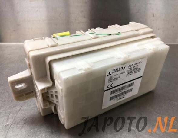 Fuse Box MITSUBISHI MIRAGE / SPACE STAR Hatchback (A0_A)