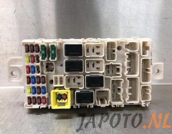 Fuse Box MITSUBISHI MIRAGE / SPACE STAR Hatchback (A0_A)