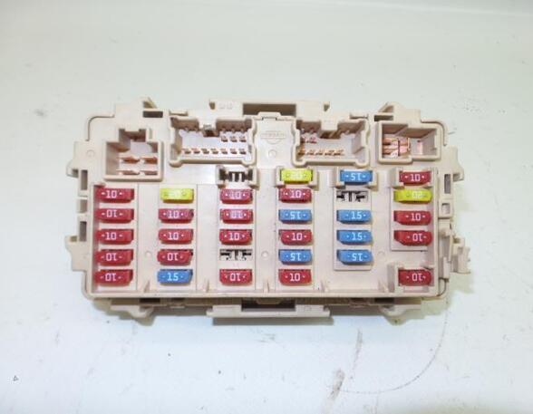 Fuse Box NISSAN X-TRAIL I (T30)