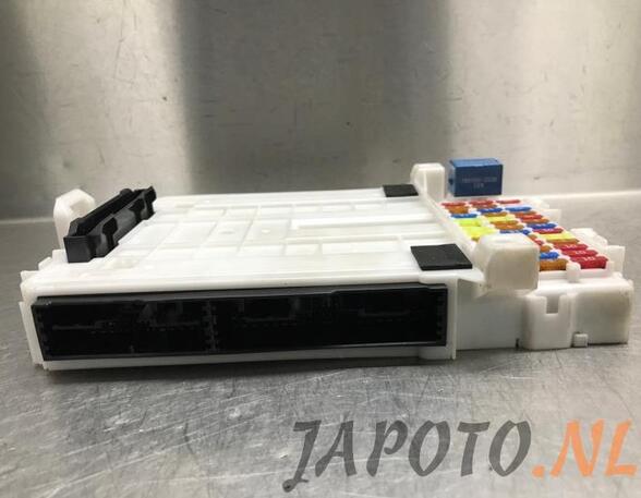 Fuse Box SUZUKI IGNIS III (MF)