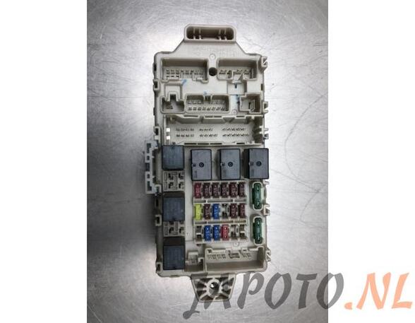 Fuse Box MITSUBISHI OUTLANDER I (CU_W)