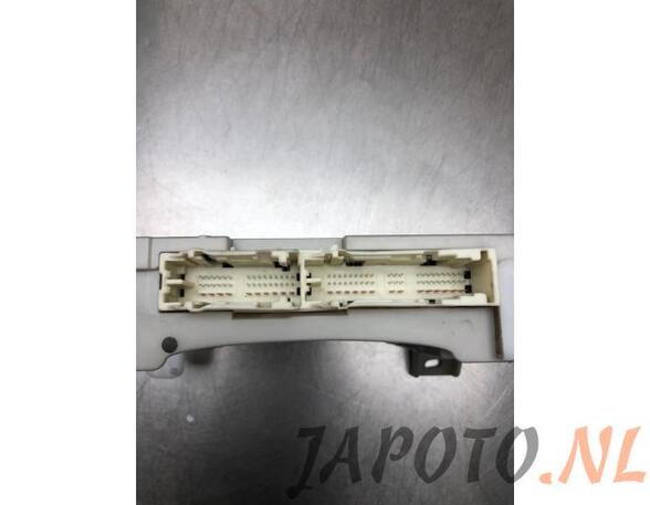 Sicherungskasten Toyota Yaris P13 8273052M81 P18669518